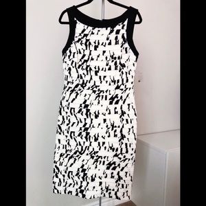 NWT Gilani Black White Print Sleeveless Midi Dress